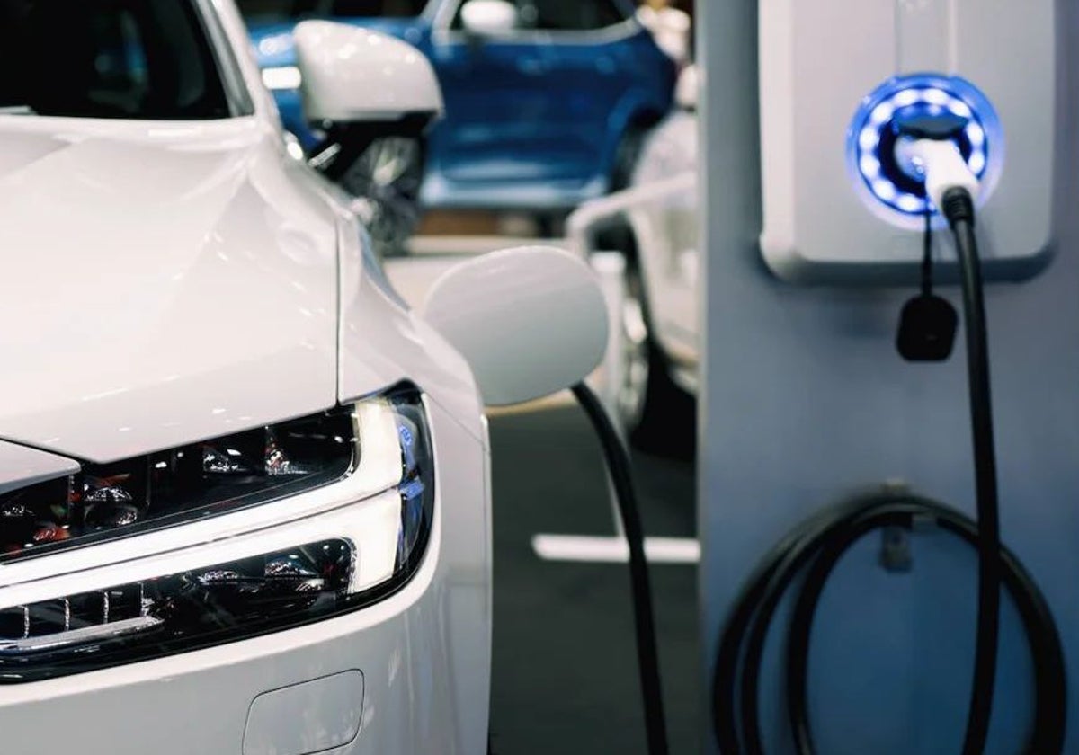 El uso del coche eléctrico sube en Sevilla
