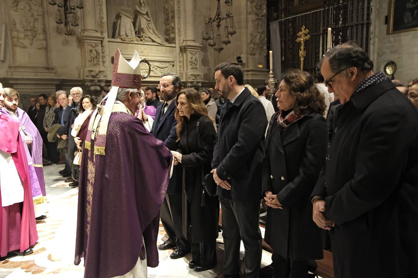 La familia Jiménez-Becerril ha estado acompañada en todo momento por representantes del Ayuntamiento de Sevilla