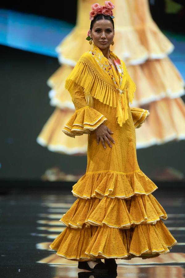 La firma Miabril presenta a una mujer muy flamenca en el Simof 2025