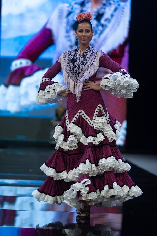 La firma Miabril presenta a una mujer muy flamenca en el Simof 2025