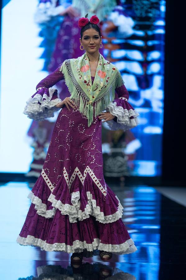 La firma Miabril presenta a una mujer muy flamenca en el Simof 2025