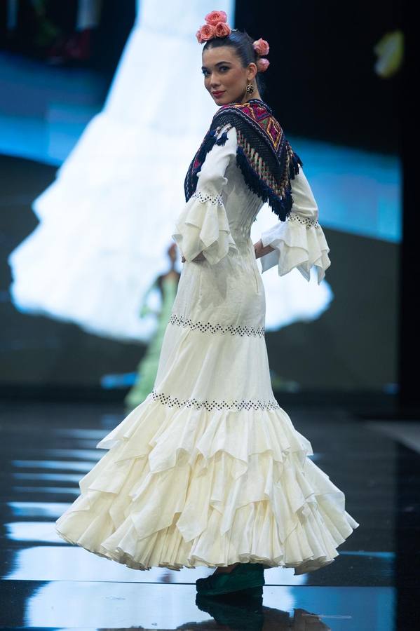 La firma Miabril presenta a una mujer muy flamenca en el Simof 2025