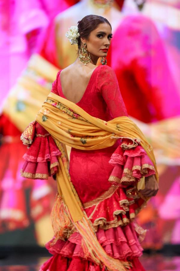 Inspiración tailandesa es la que ha tenido Aurora Gaviño en esta nueva colección