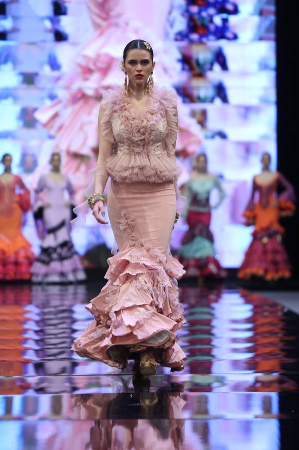 Inspiración tailandesa es la que ha tenido Aurora Gaviño en esta nueva colección