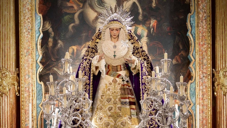 La Virgen del Rocío de la Redención, preparada para el rosario hasta los Gitanos de este sábado