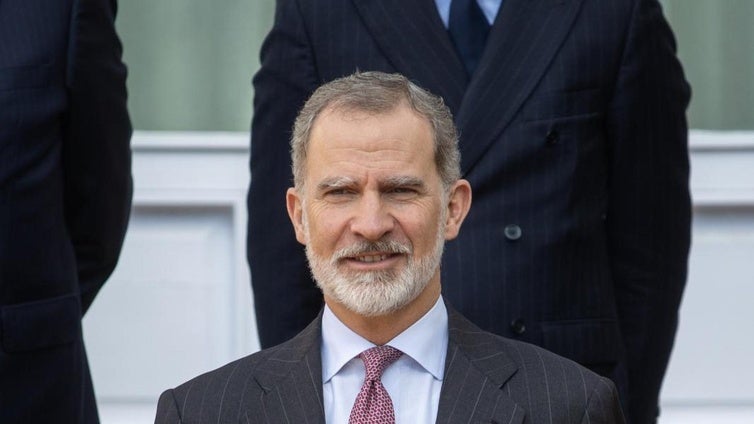 El Rey Felipe VI asiste en la parroquia de la Magdalena de Sevilla al funeral de Fernando de Borbón y Medina