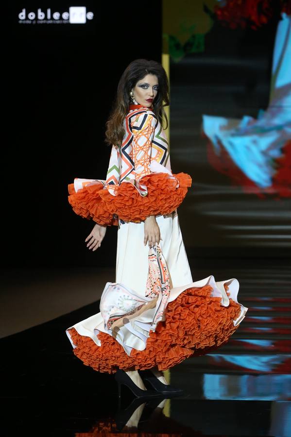Detalles del desfile del diseñador Antonio Gutiérrez en SIMOF 2025