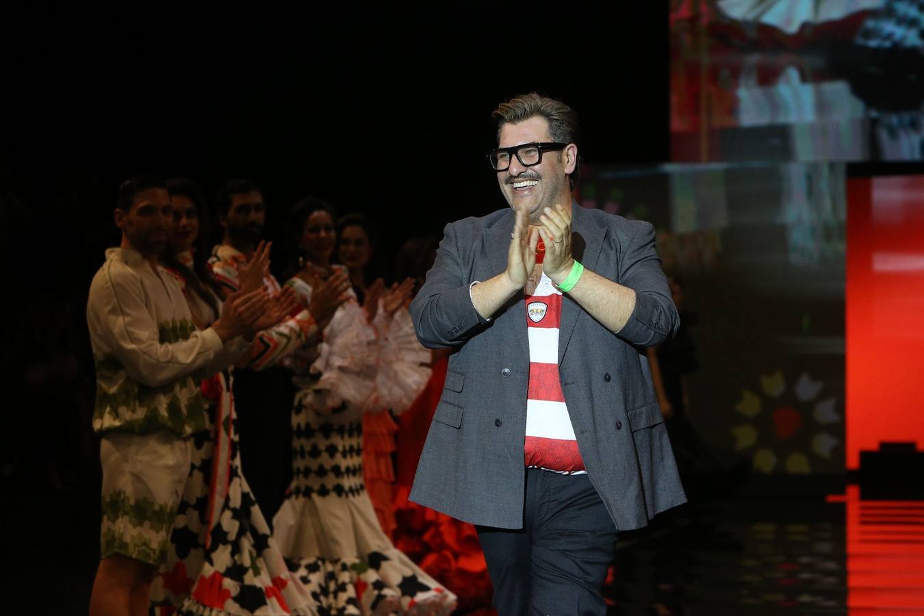 Detalles del desfile del diseñador Antonio Gutiérrez en SIMOF 2025