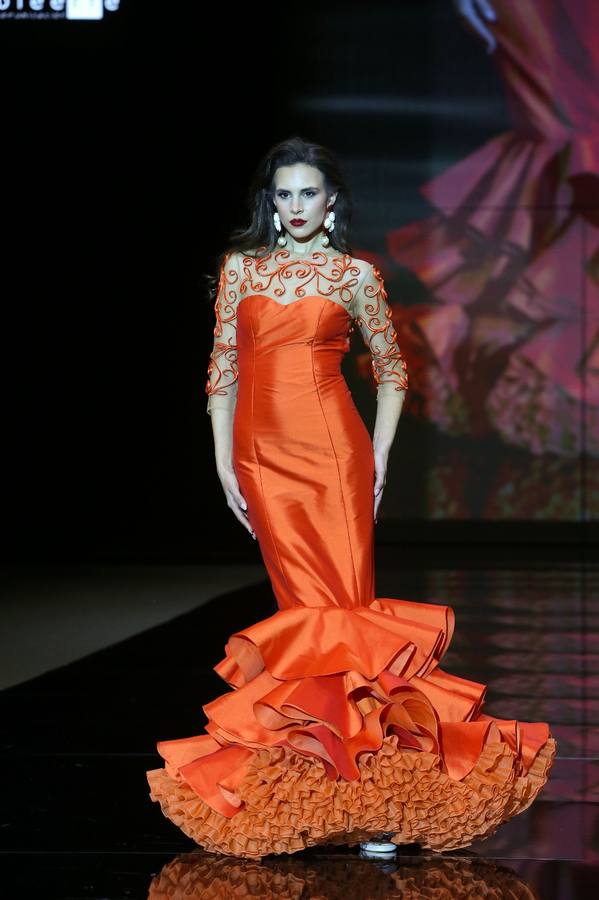 Detalles del desfile del diseñador Antonio Gutiérrez en SIMOF 2025