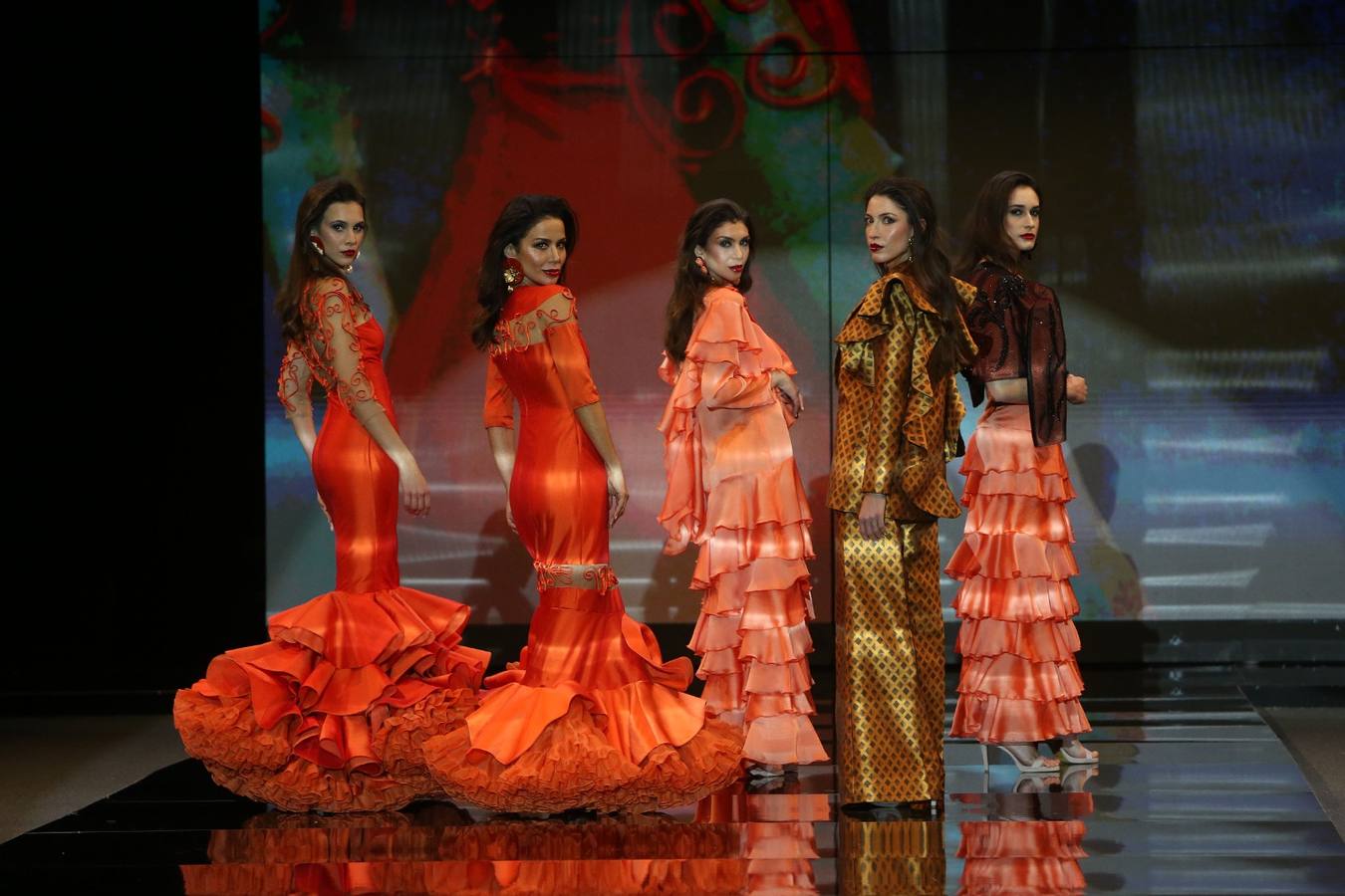 Detalles del desfile del diseñador Antonio Gutiérrez en SIMOF 2025