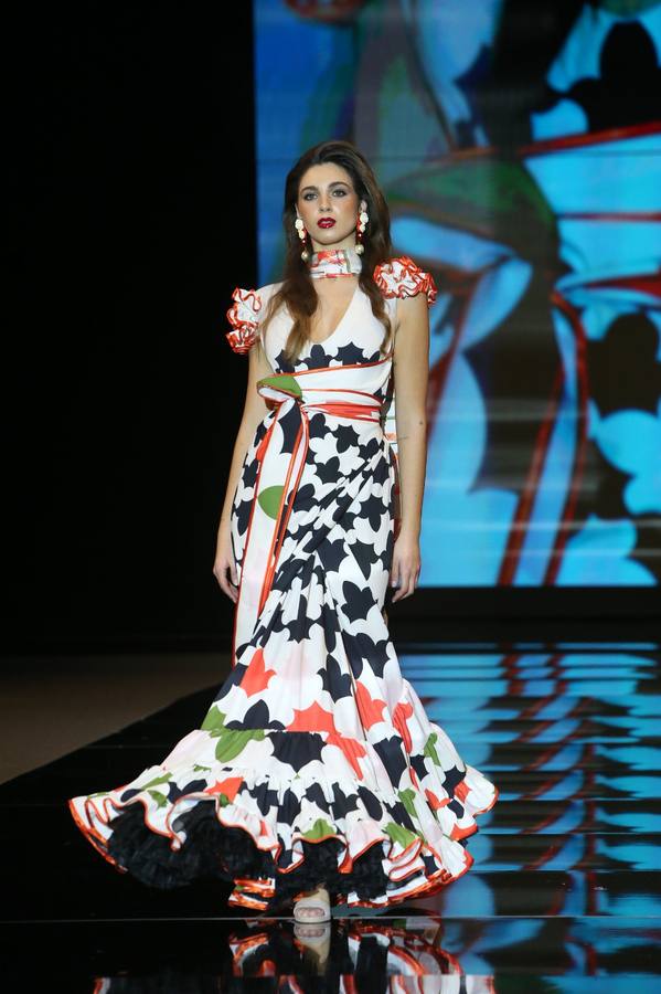 Detalles del desfile del diseñador Antonio Gutiérrez en SIMOF 2025