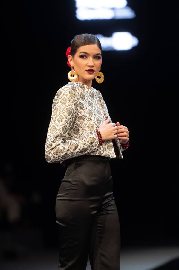 Detalles del desfile del diseñador Guillermo Peralta en SIMOF 2025