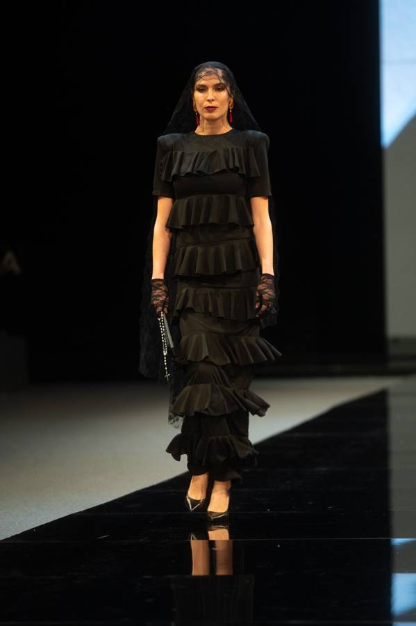 Detalles del desfile del diseñador Guillermo Peralta en SIMOF 2025