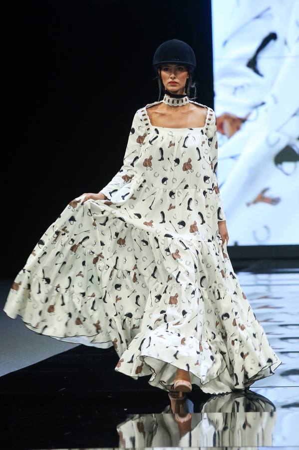 Detalles del desfile del diseñador José Raposo en SIMOF 2025