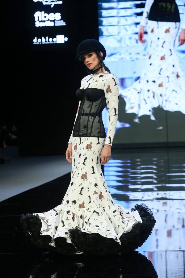 Detalles del desfile del diseñador José Raposo en SIMOF 2025