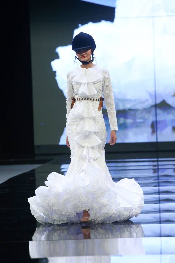 Detalles del desfile del diseñador José Raposo en SIMOF 2025