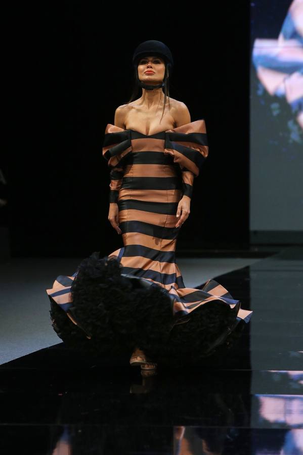 Detalles del desfile del diseñador José Raposo en SIMOF 2025