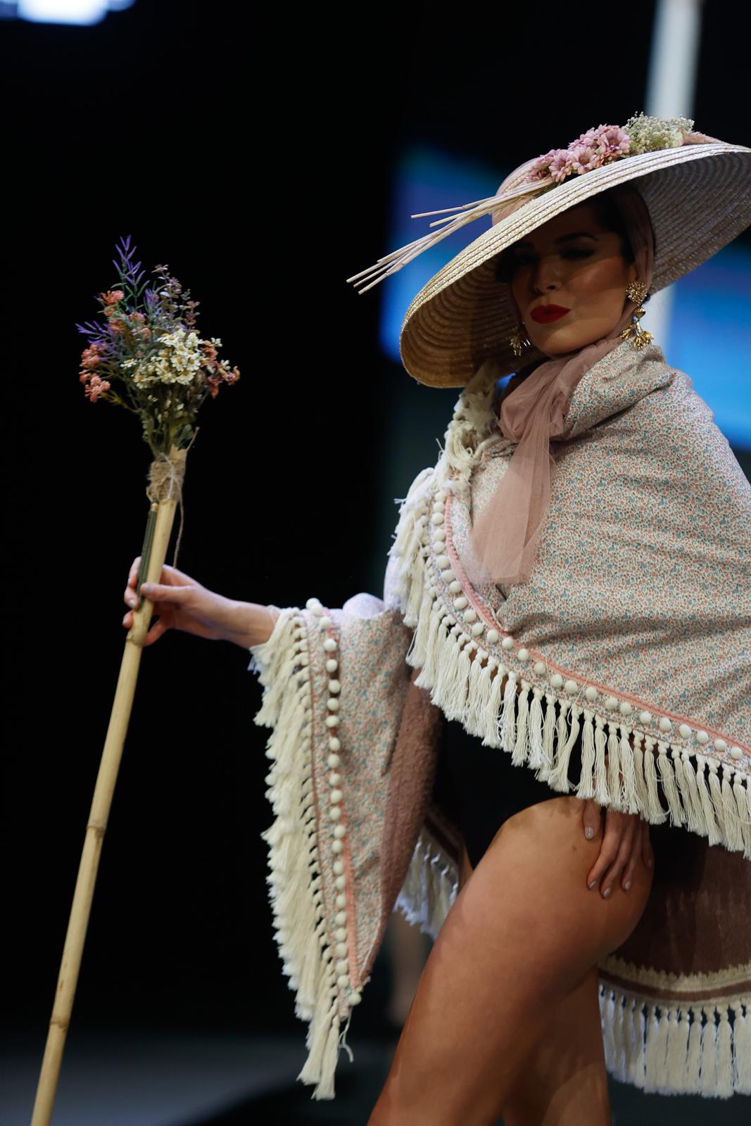 Detalle del desfile del Málaga de Moda en SIMOF 2025