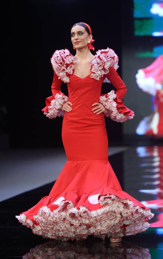 Desfile de Leticia Lorenzo en SIMOF 2025