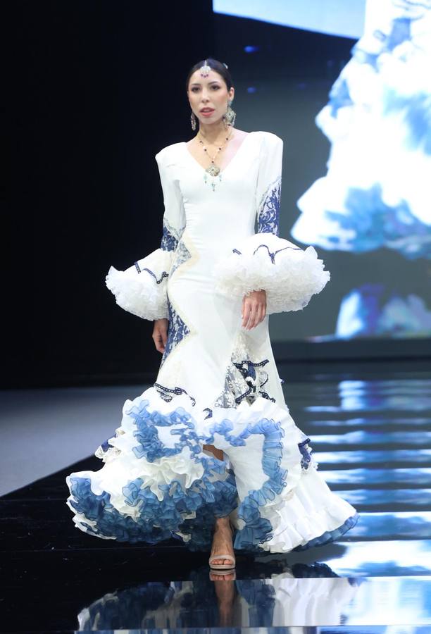 Desfile de Sergy & Tapiju en SIMOF 2025