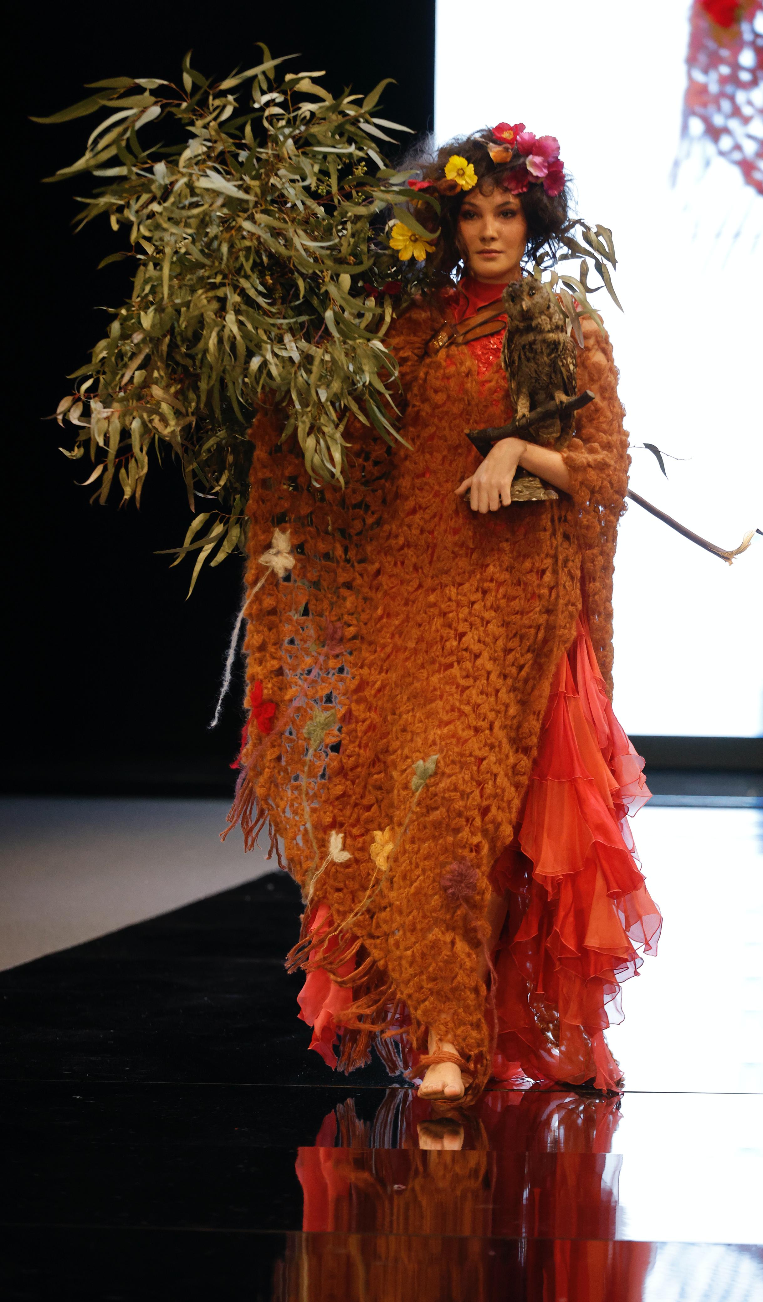 El desfile de Flamantex x Qlamenco en SIMOF 2025