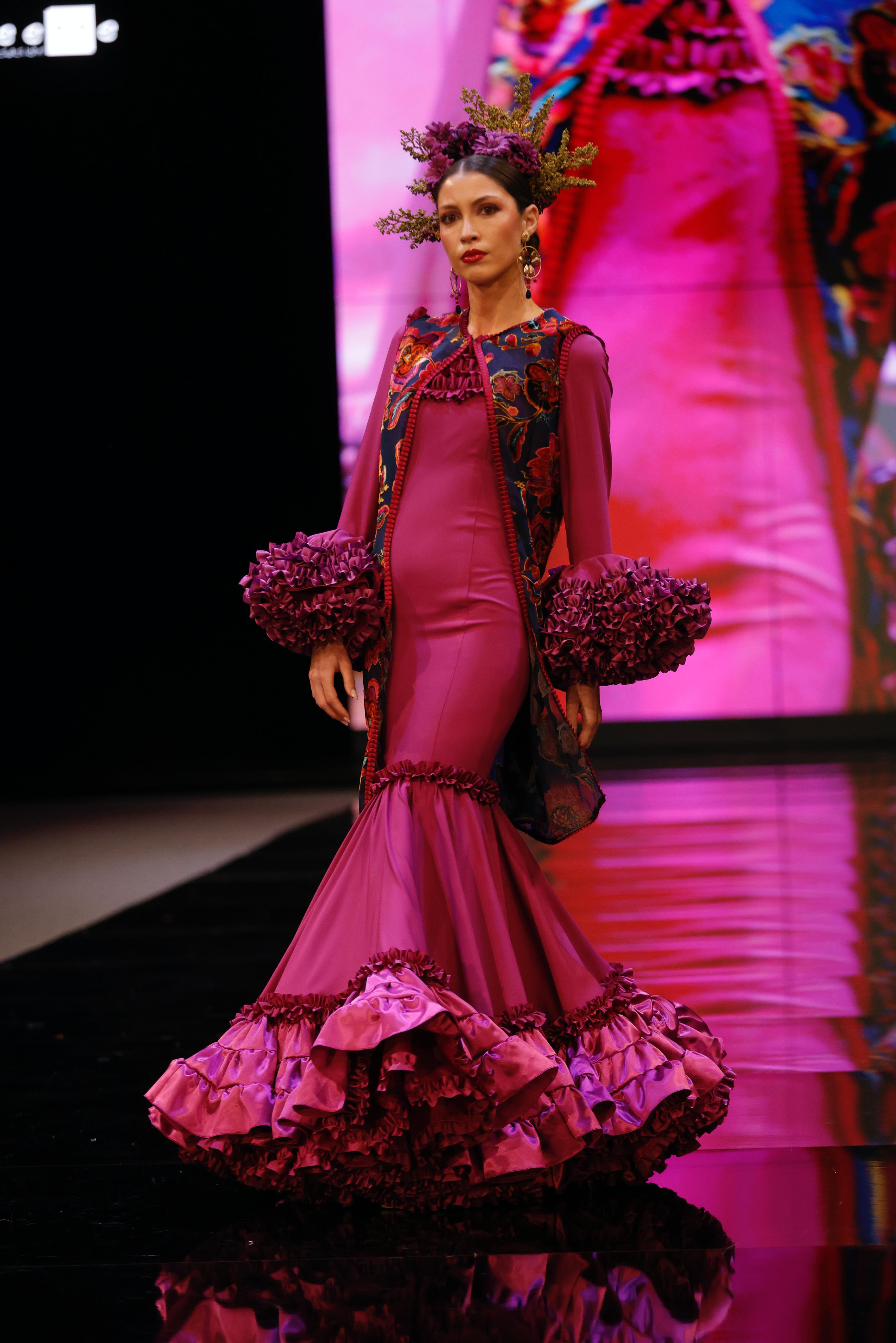 El desfile de Alejandro Andana y Yolanda Rivas en SIMOF 2025, en imágenes