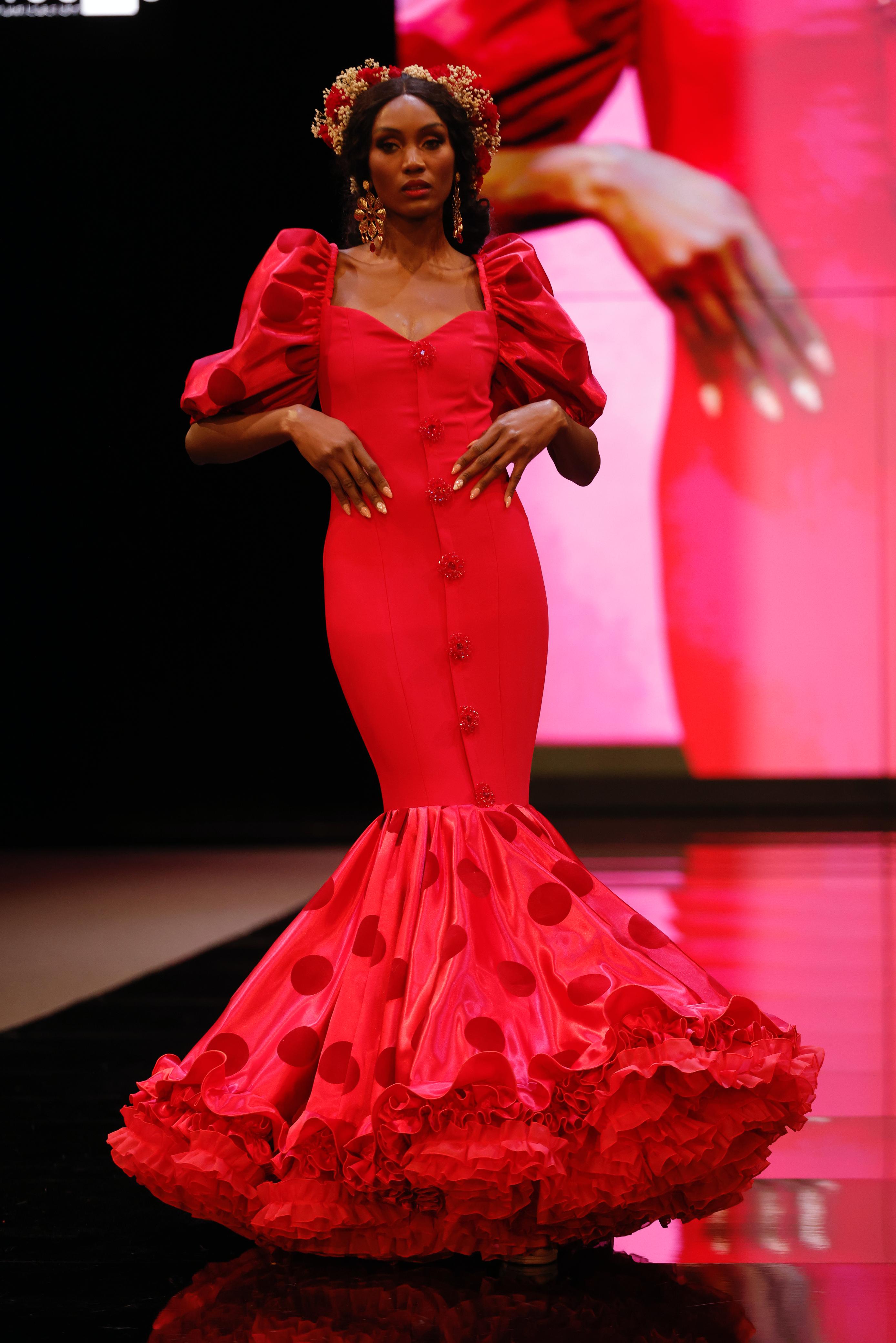 El desfile de Alejandro Andana y Yolanda Rivas en SIMOF 2025, en imágenes