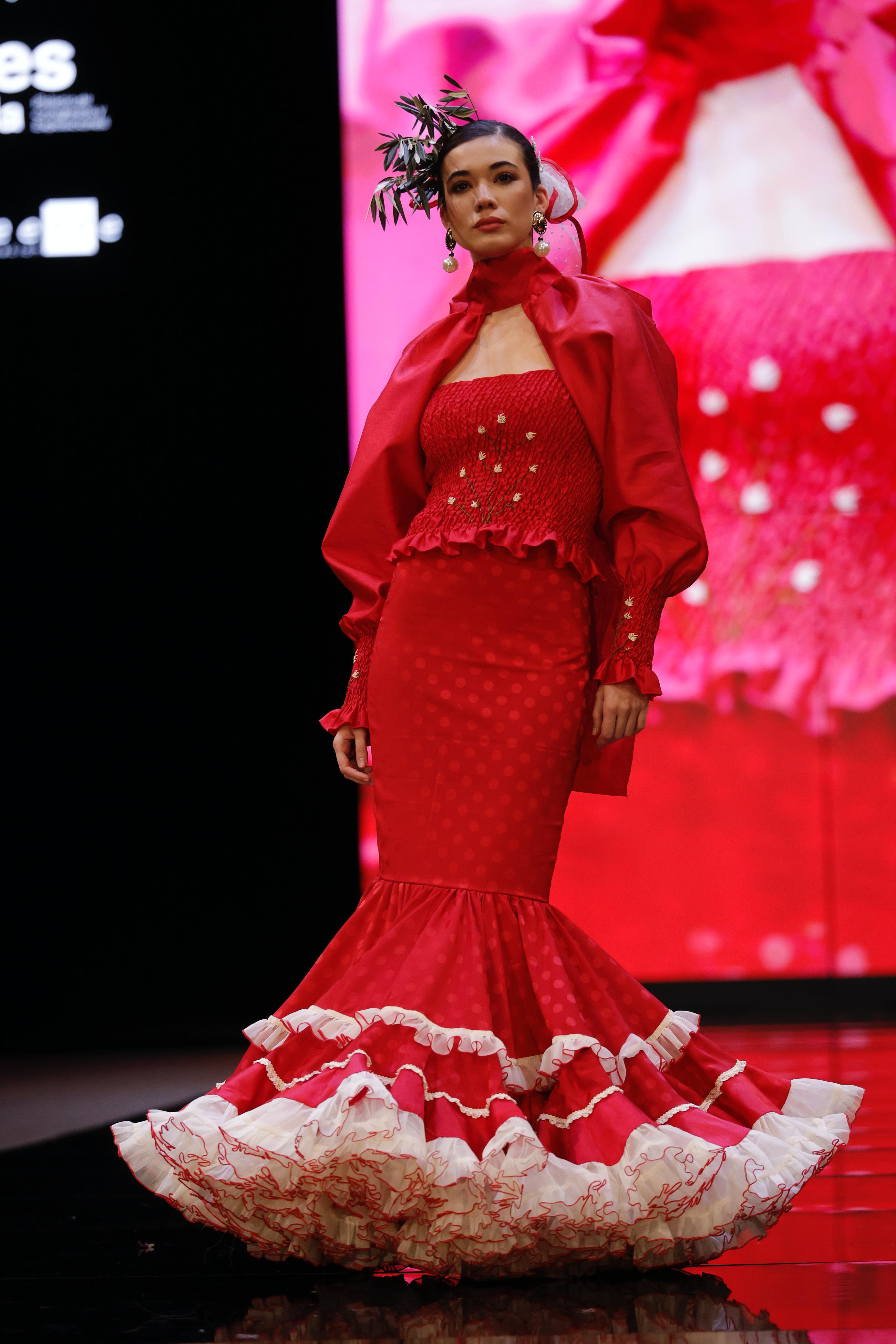 El desfile de María Amador y Teresa Ninú Atelier en SIMOF 2025