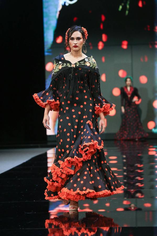 Desfile de Diseño Hermanas Serrano en SIMOF 2025