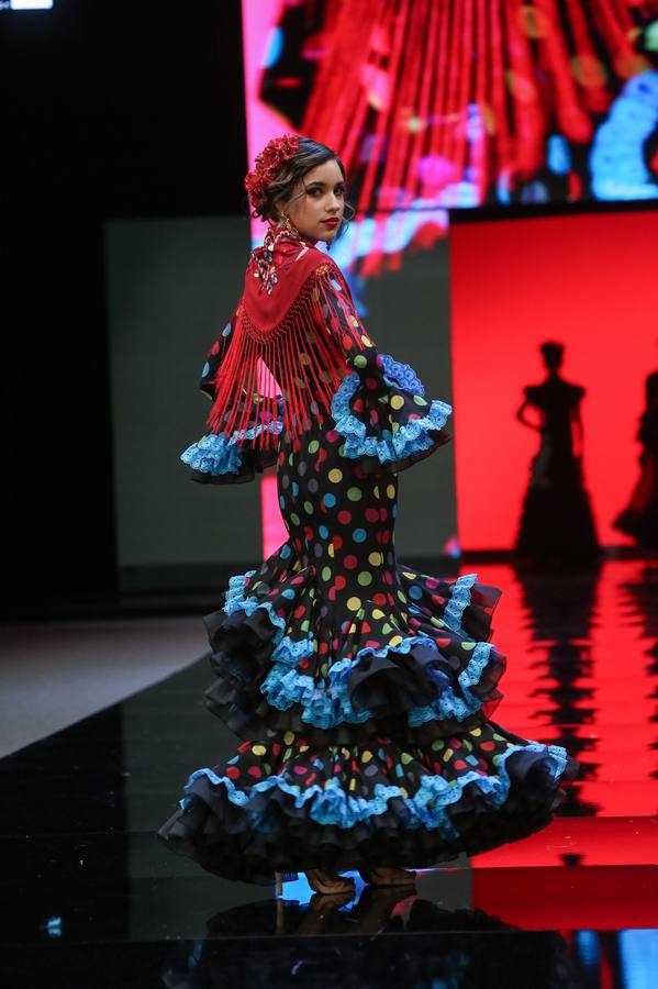 Desfile de Diseño Hermanas Serrano en SIMOF 2025