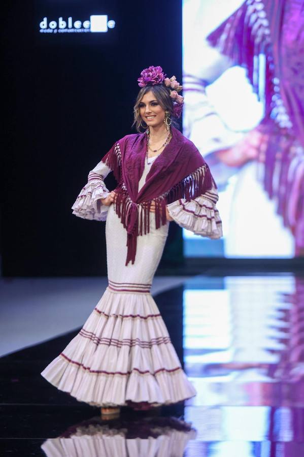 Desfile de Maricruz & Montecarlo desde 1958 en SIMOF 2025