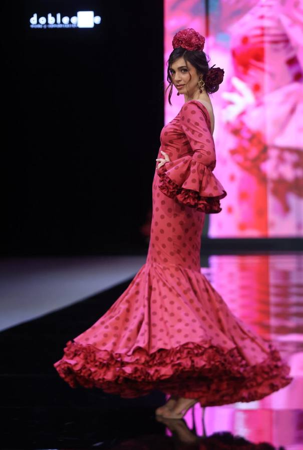 Desfile de Maricruz & Montecarlo desde 1958 en SIMOF 2025