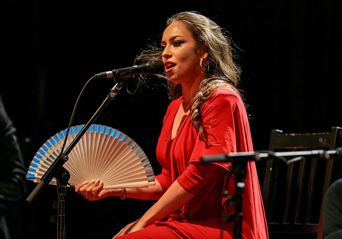 María Terremoto en una reciente actuación de Los Jueves Flamencos de Cajasol