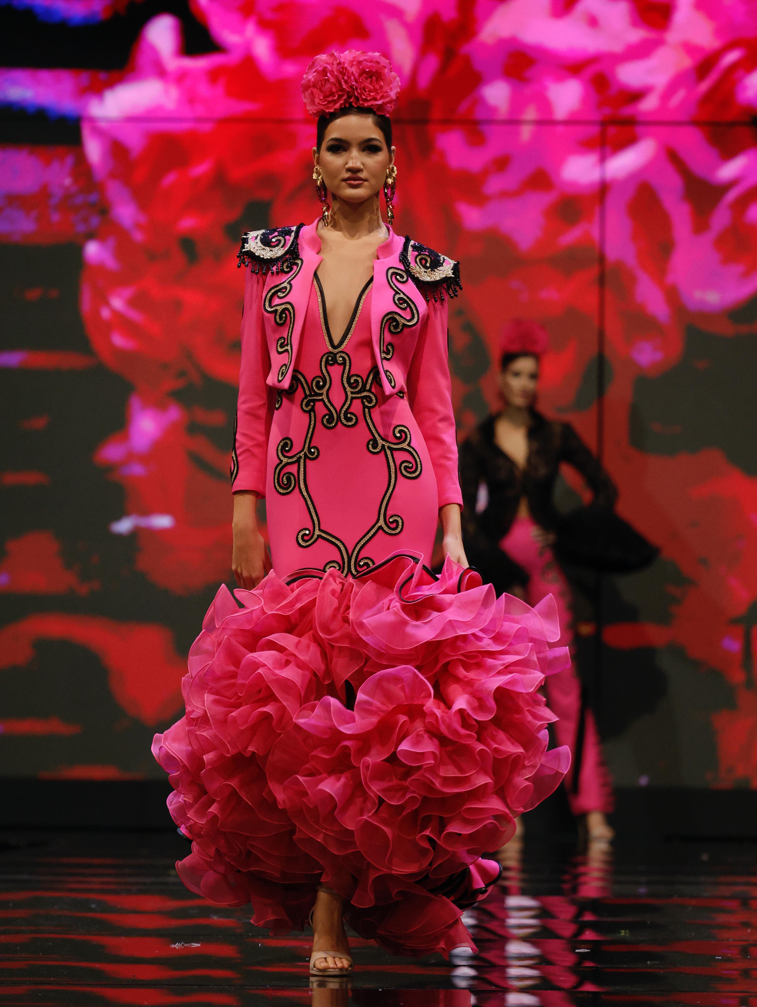 El desfile de Teresa Ninú Atelier en SIMOF 2025