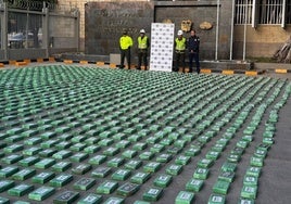 El Guadalquivir se pone de moda: encuentran 1.600 kilos de cocaína en un cargamento de plátanos colombianos para Sevilla