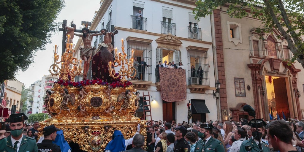 Montserrat cambia su recorrido del Viernes Santo y regresará por el entorno del Postigo