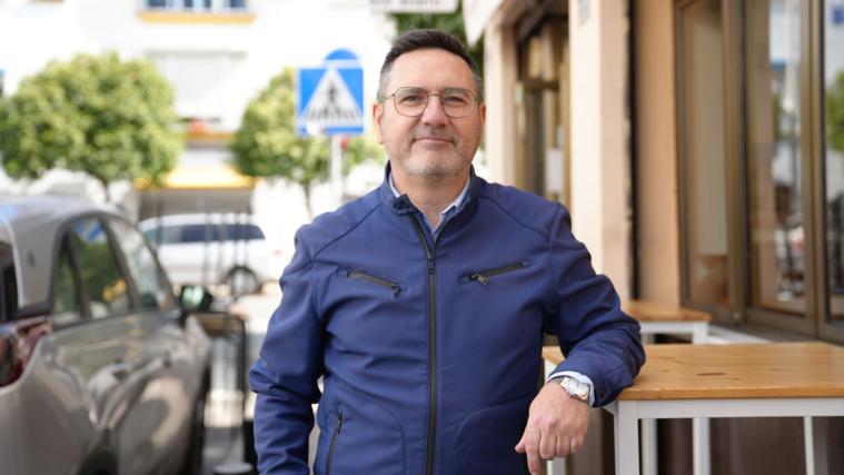 El aguaor del Tiro de Línea, Juanma de Cirez, en el bar Benito