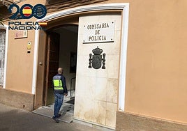 Detienen a tres personas por estafar a una anciana en Morón de la Frontera con el 'timo de la estampita'