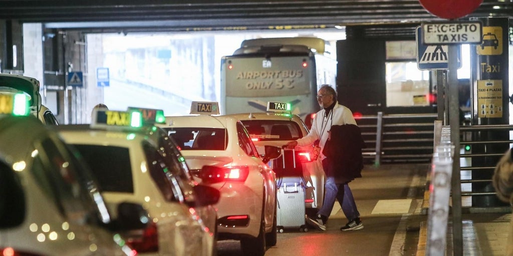 Élite Taxi se personará en la causa judicial que investiga a Solidaridad Hispalense en la parada del aeropuerto de Sevilla