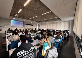 Más de 700 aspirantes de toda España optan a estudiar Medicina, Farmacia y Enfemería en la Loyola de Sevilla