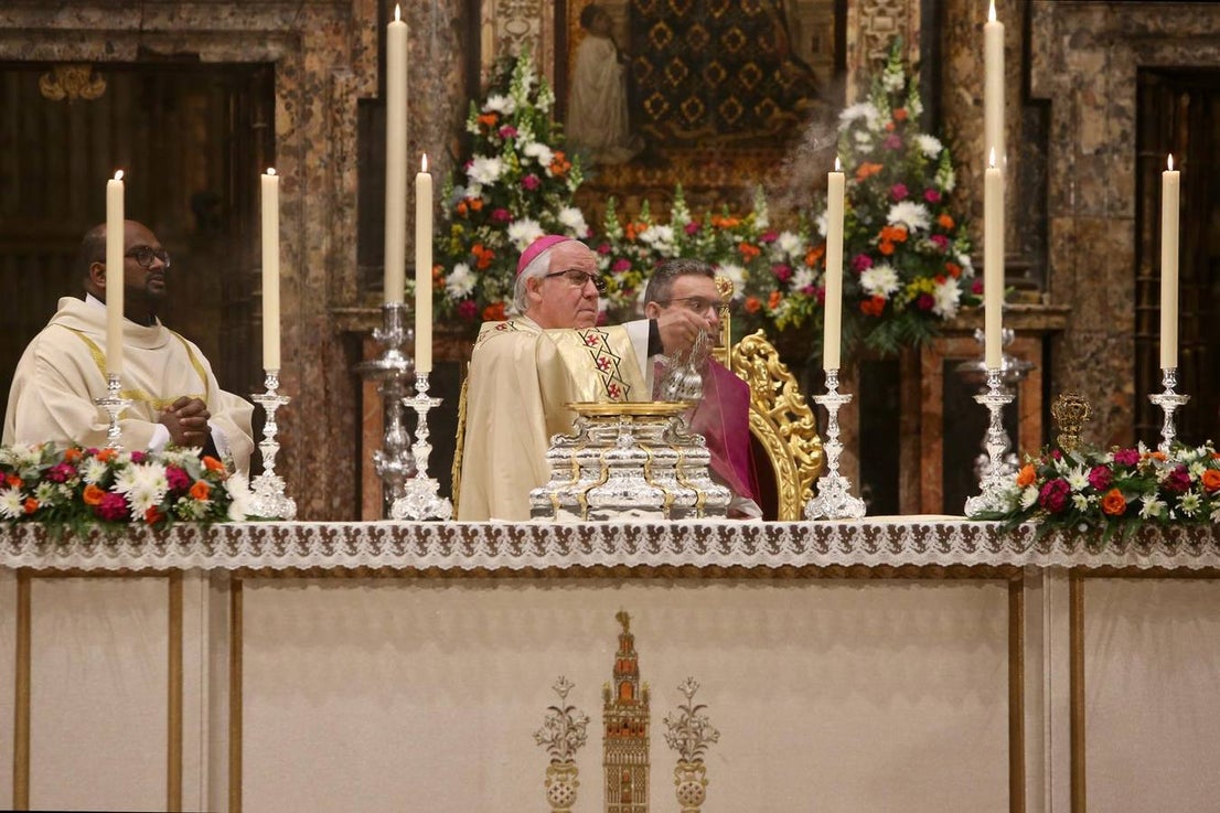 Imágenes de la misa en la Catedral por la salud del Papa Francisco