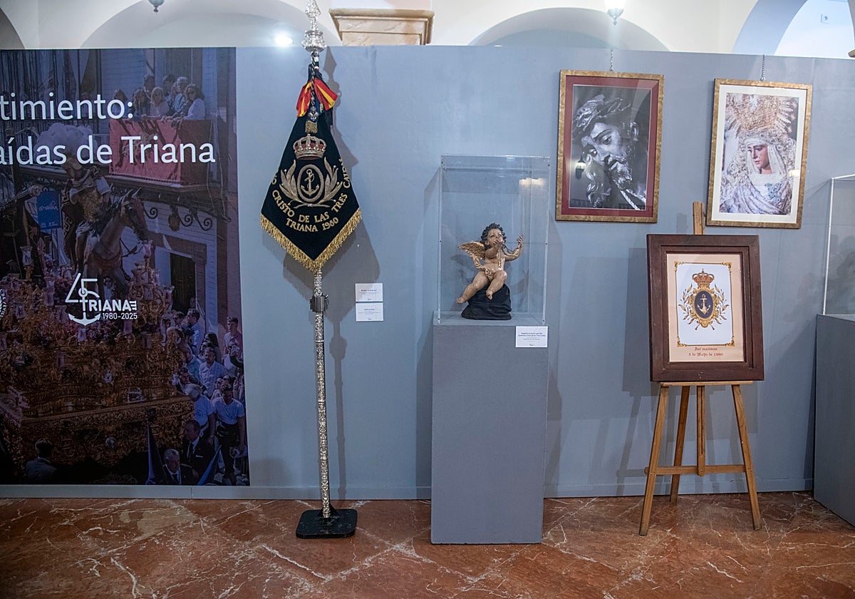 Exposición del 45 aniversario de la bandas de las Tres Caídas de Triana