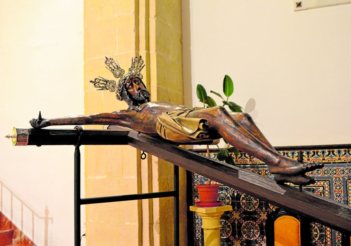 El Cristo de Santiago ostenta el patronazgo de la ciudad sevillana de Utrera desde hace 350 años