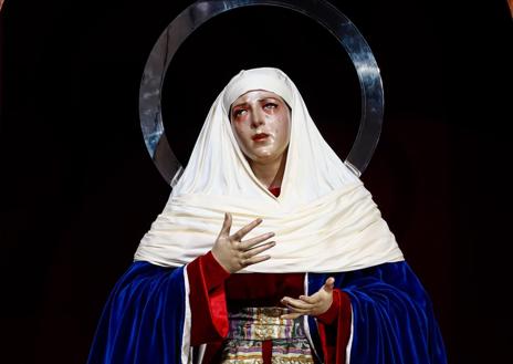 Imagen secundaria 1 - Arriba, la Virgen del Valle. Abajo a la izquierda, el Mayor Dolor de la Carretería. A la derecha, la Angustia de los Estudiantes