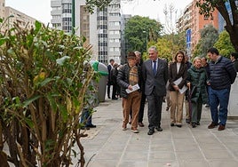 El Ayuntamiento renueva el acerado de varias calles de Huerta de la Salud