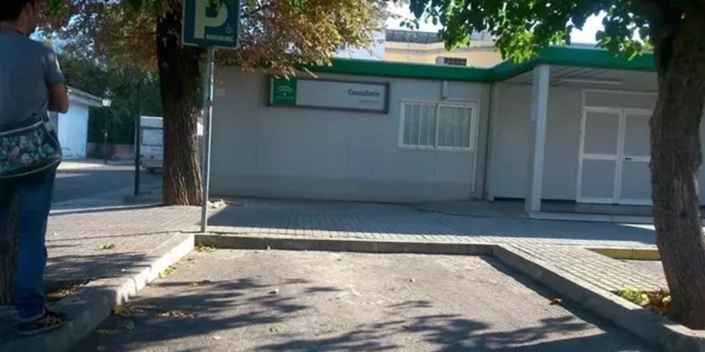 Nueva oportunidad para el consultorio de Santiponce: Salud licita contrato para reanudar obras paralizadas