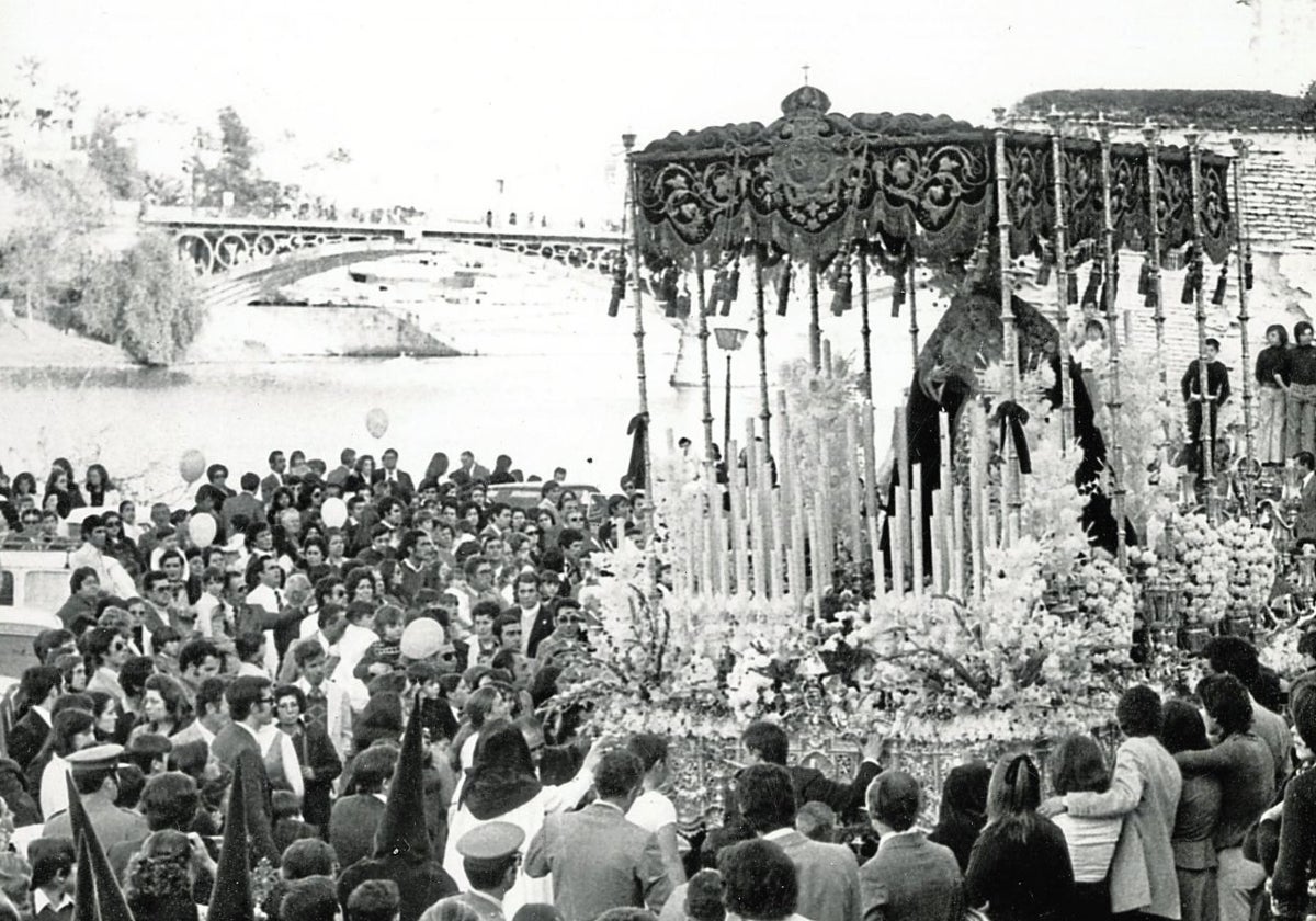 La Virgen de la Estrella por el paseo de Nuestra Señora de la O