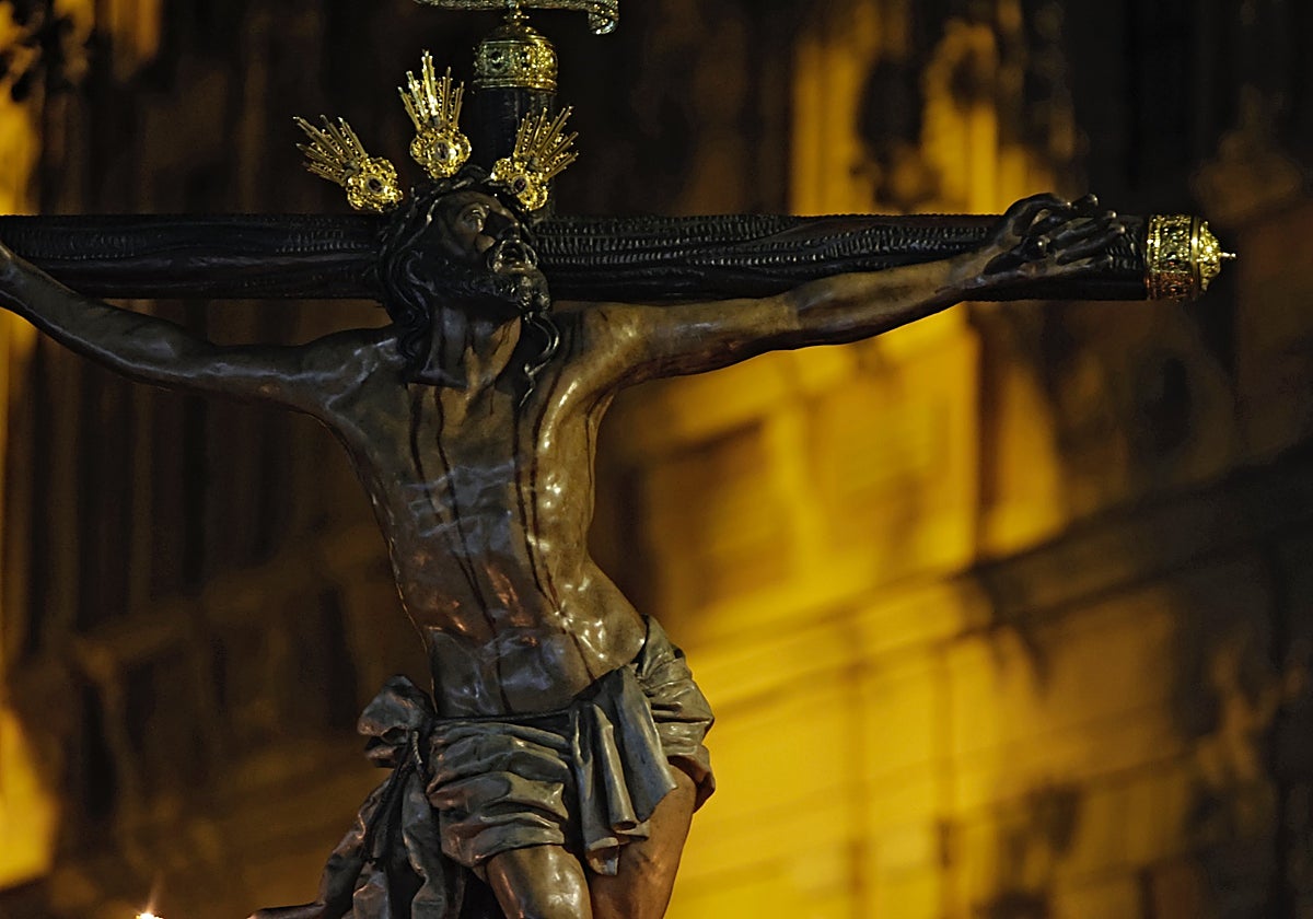 El Cristo de la Expiración del Museo en el vía crucis extraordinario
