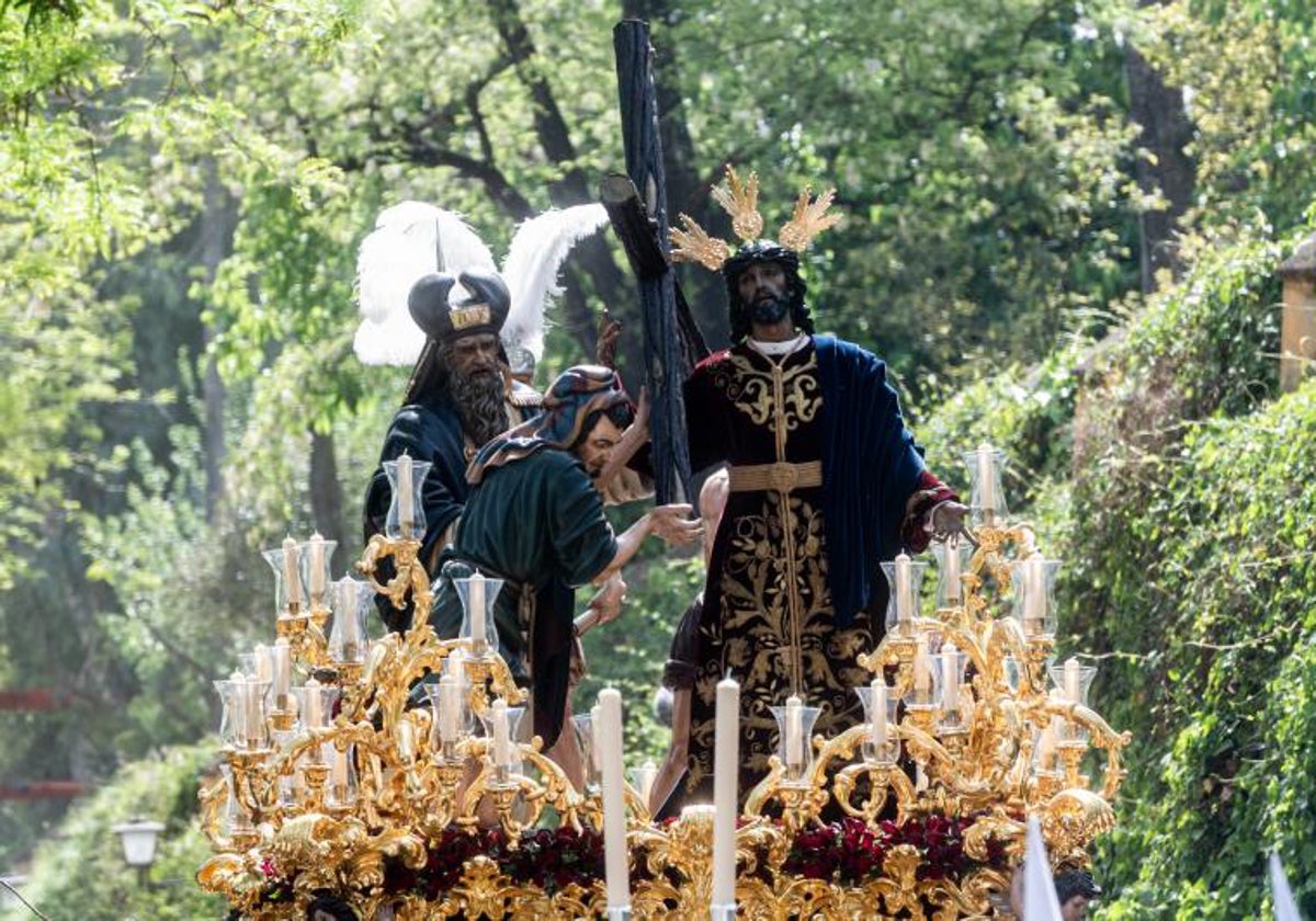 El misterio del Señor de la Victoria de La Paz por los Jardines de Murillo en el Santo Entierro Grande de 2023