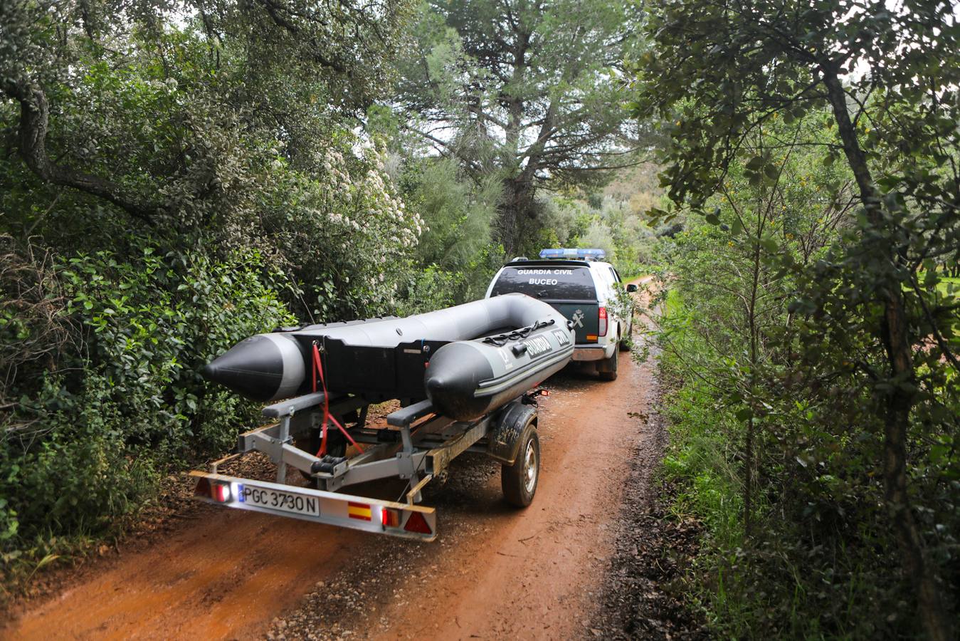 El vehículo del matrimonio fue arrastrado con ellos dentro por la fuerza del agua del arroyo Guadalvacar tras las intensas lluvias